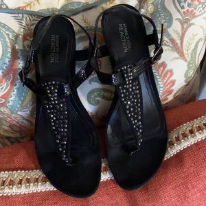 Kenneth Cole Reaction Size 8 Beaded Thong Wedge